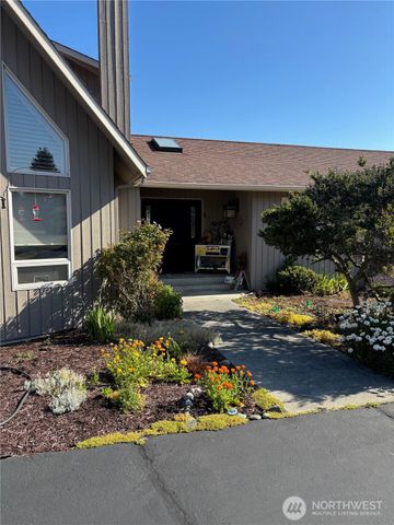 81 Bon Jon View Way, Sequim, WA 98382