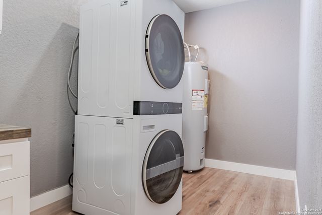 732 lake valley, La Vernia, TX 78121