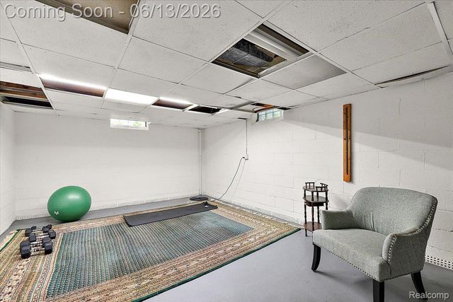 2260 W Lincoln Street, Birmingham, MI 48009