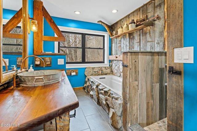 341 Schoonmaker Road, Delanson, NY 12053