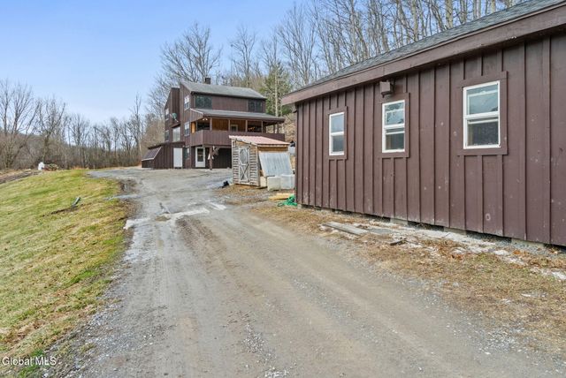 341 Schoonmaker Road, Delanson, NY 12053