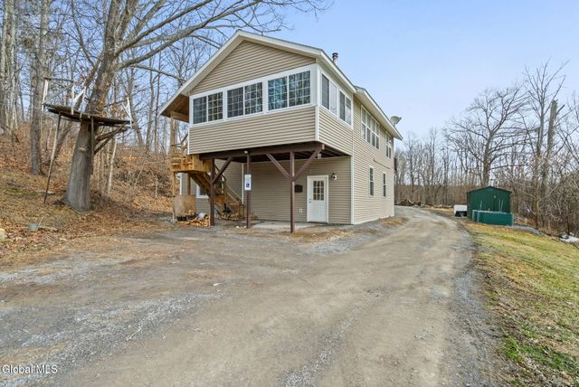 341 Schoonmaker Road, Delanson, NY 12053