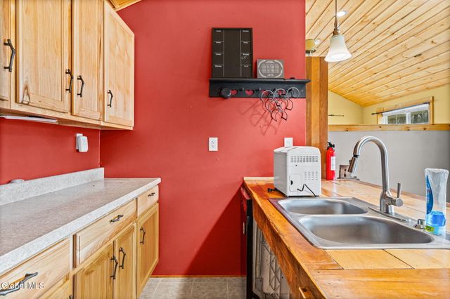 341 Schoonmaker Road, Delanson, NY 12053