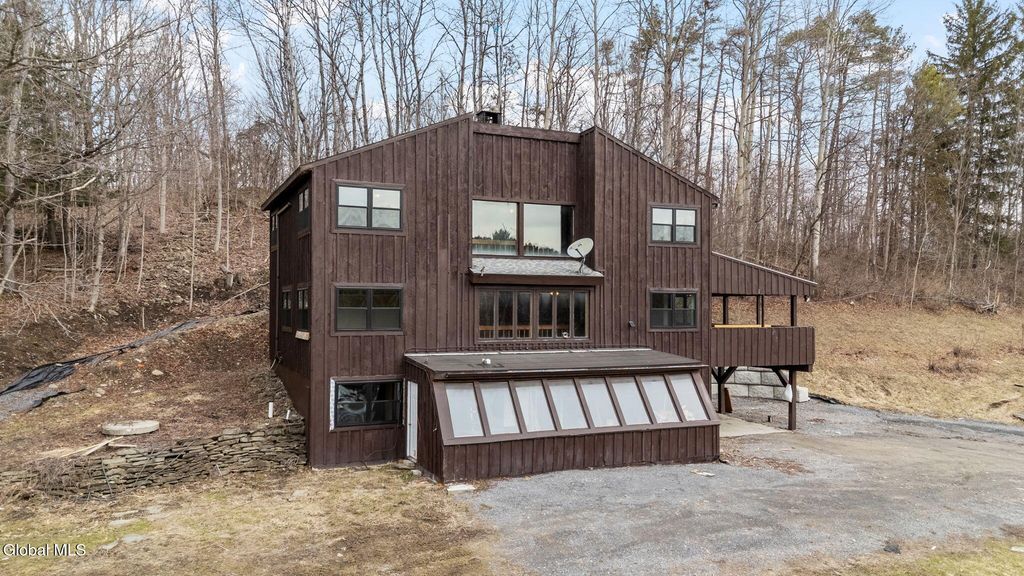 341 Schoonmaker Road, Delanson, NY 12053