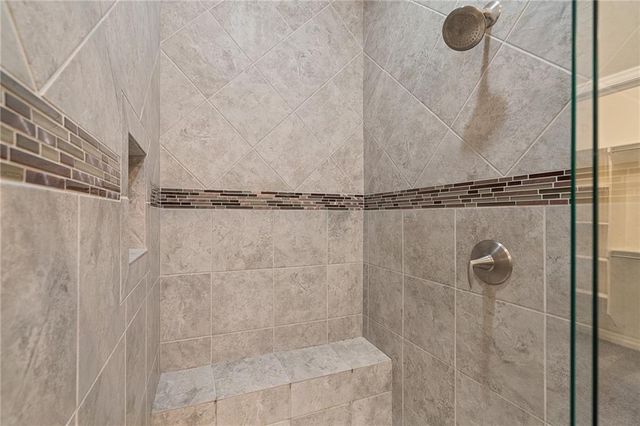1206 Johnston Drive, Raymore, MO 64083