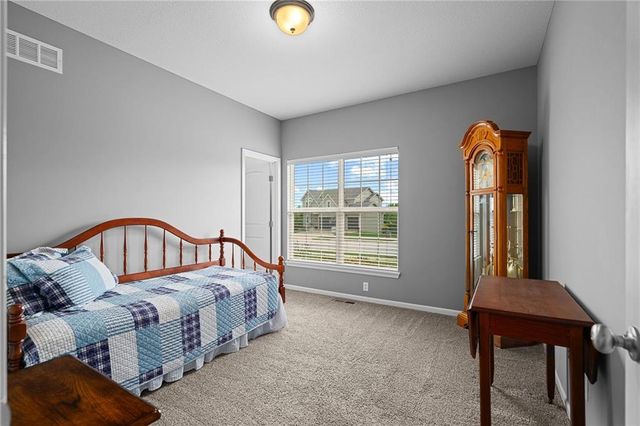 1206 Johnston Drive, Raymore, MO 64083