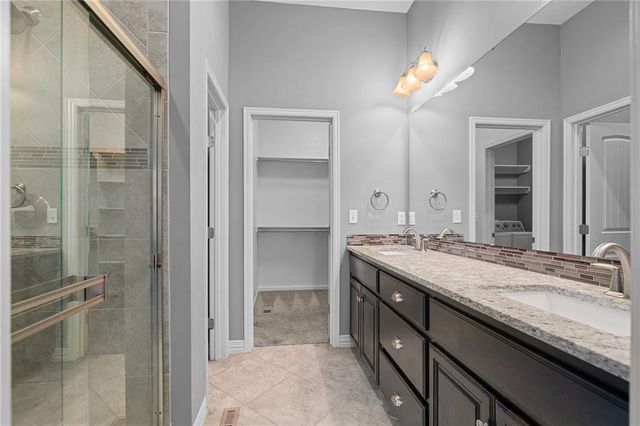 1206 Johnston Drive, Raymore, MO 64083