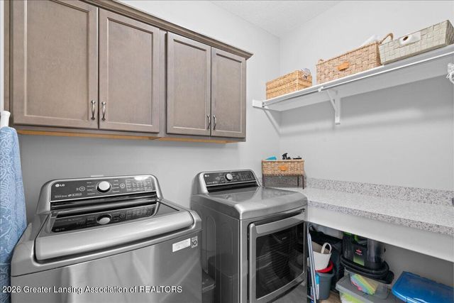 214 Ayla Drive, Dewitt, MI 48820