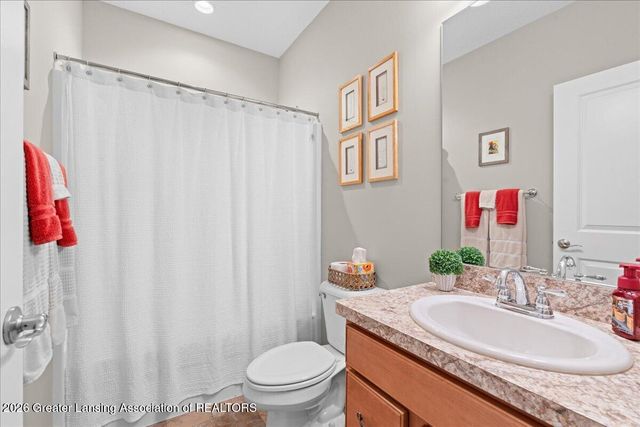 214 Ayla Drive, Dewitt, MI 48820