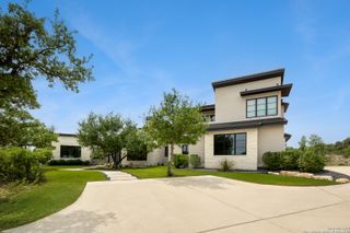211 Clubs Drive, Boerne, TX 78006
