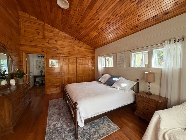 27 Mayflower Circle, Holden, MA 01520