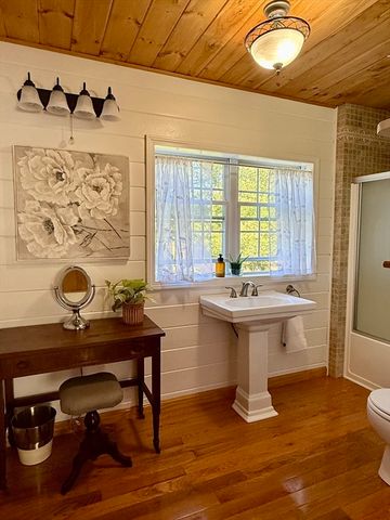 27 Mayflower Circle, Holden, MA 01520