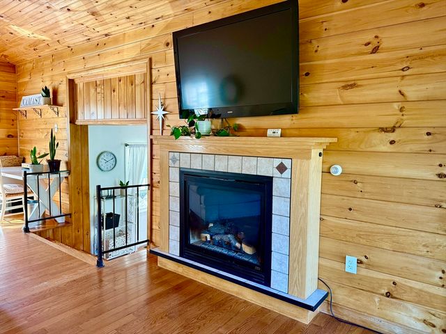 27 Mayflower Circle, Holden, MA 01520