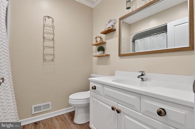 1128 BAY AVE, Ocean City, NJ 08226