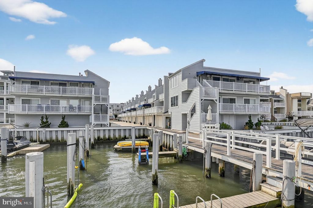 1128 BAY AVE, Ocean City, NJ 08226