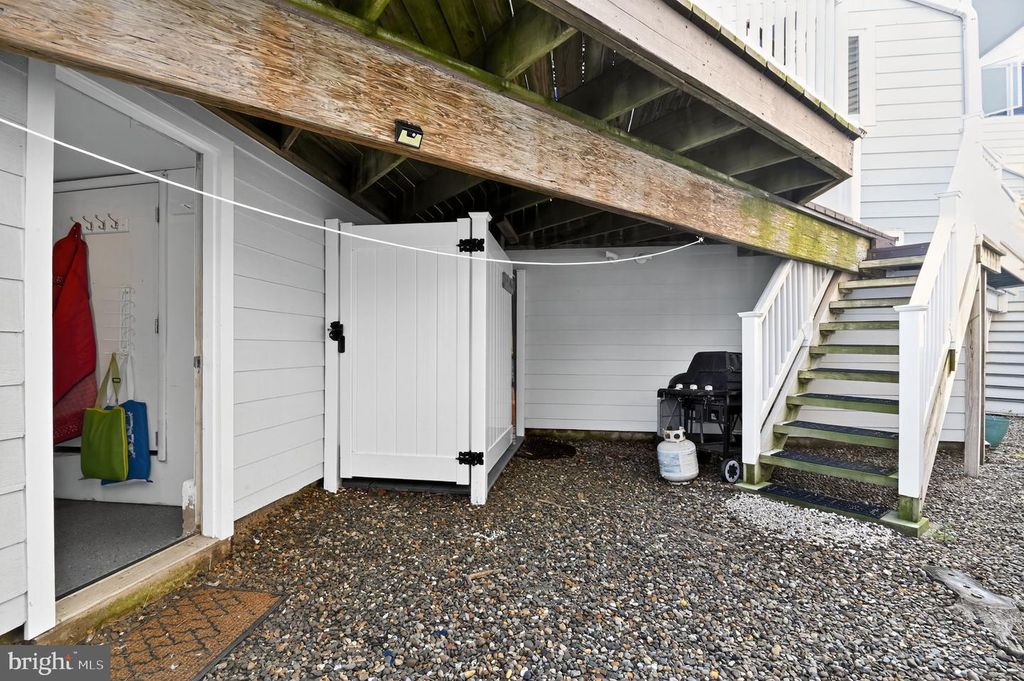 Image 19 of property listing at 1128 BAY AVE, Ocean City, NJ 08226