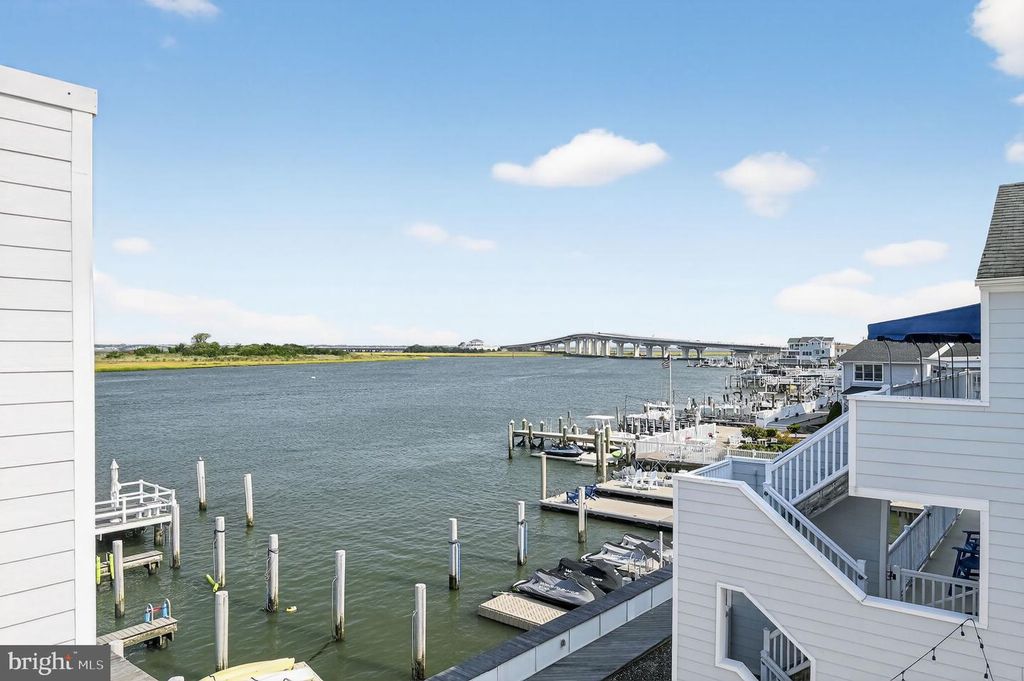 Image 29 of property listing at 1128 BAY AVE, Ocean City, NJ 08226