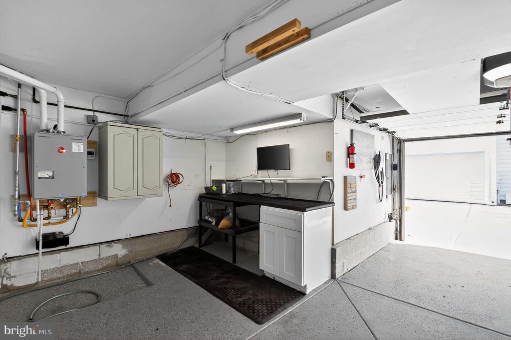 Image 34 of property listing at 1128 BAY AVE, Ocean City, NJ 08226