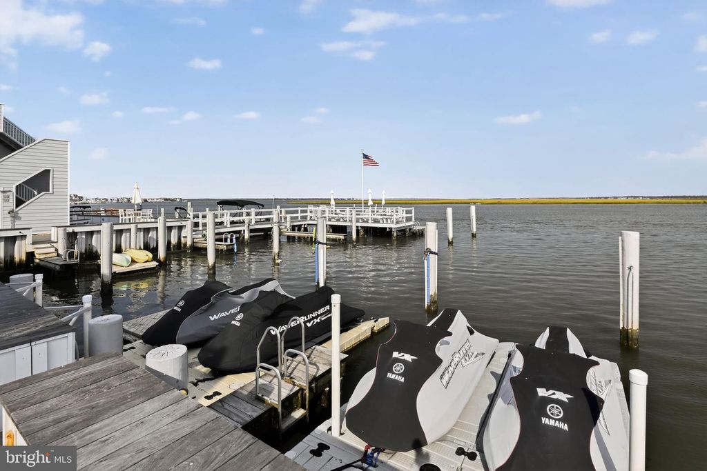 Image 41 of property listing at 1128 BAY AVE, Ocean City, NJ 08226