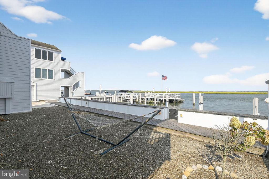Image 43 of property listing at 1128 BAY AVE, Ocean City, NJ 08226