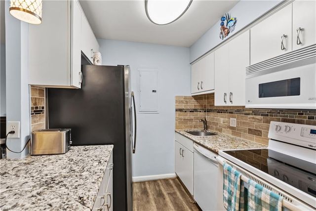 303 Atlantic Ave Apt 1402, Virginia Beach, VA 23451