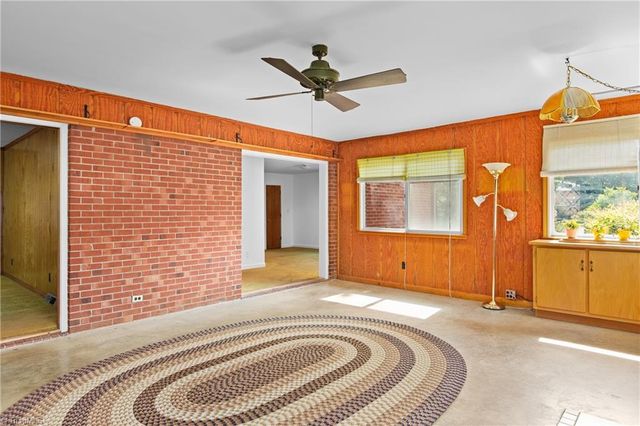 141 Pinelawn Drive, Kernersville, NC 27284