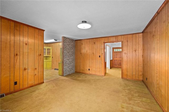 141 Pinelawn Drive, Kernersville, NC 27284