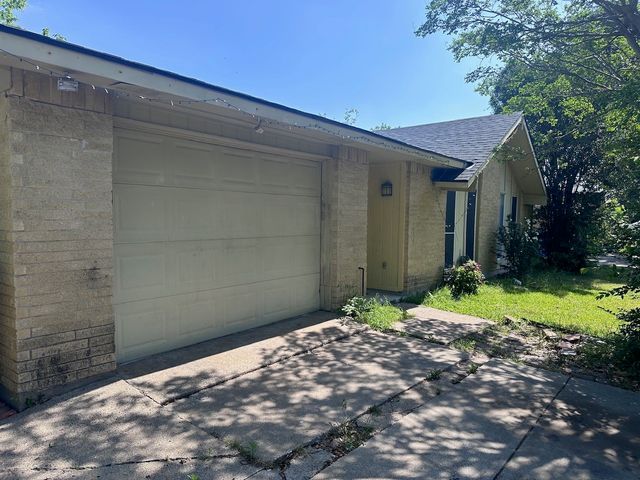 2103 Carlton Road, Carrollton, TX 75007