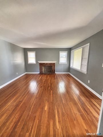26 Cumley Street, Hamden, CT 06514
