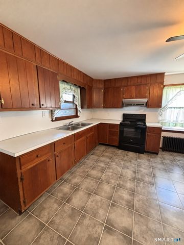 26 Cumley Street, Hamden, CT 06514