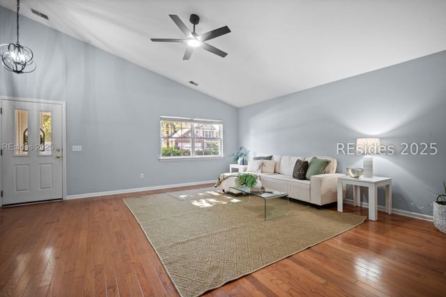 102 Pine Ridge Dr, Bluffton, SC 29910