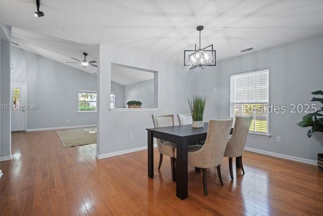 102 Pine Ridge Dr, Bluffton, SC 29910