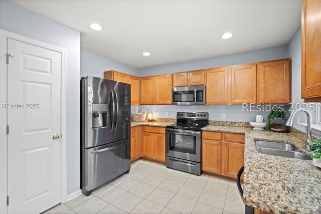 102 Pine Ridge Dr, Bluffton, SC 29910