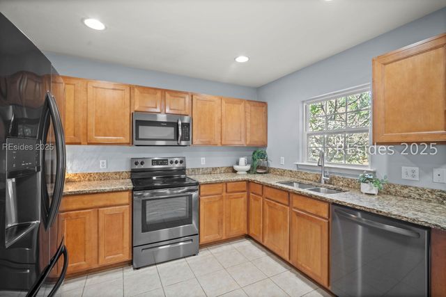 102 Pine Ridge Dr, Bluffton, SC 29910