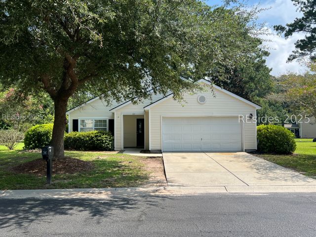 102 Pine Ridge Dr, Bluffton, SC 29910