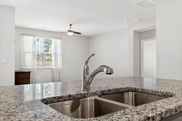 114 Oakwood Boulevard, Summerville, SC 29486