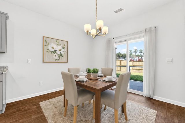 114 Oakwood Boulevard, Summerville, SC 29486