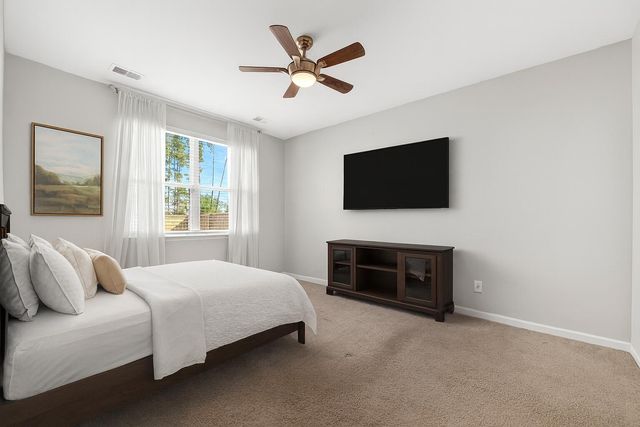 114 Oakwood Boulevard, Summerville, SC 29486