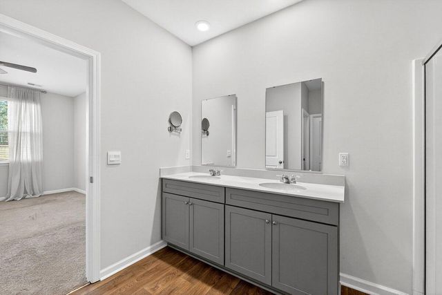 114 Oakwood Boulevard, Summerville, SC 29486