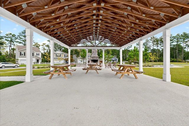 114 Oakwood Boulevard, Summerville, SC 29486