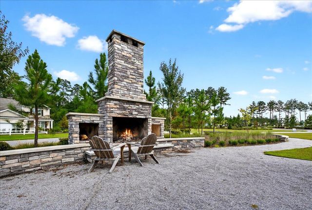 114 Oakwood Boulevard, Summerville, SC 29486