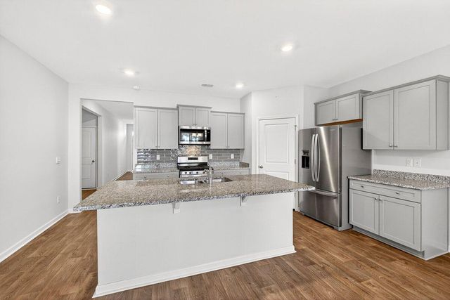 114 Oakwood Boulevard, Summerville, SC 29486