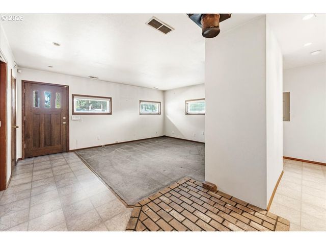 12339 Ne MULTNOMAH St, Portland, OR 97230