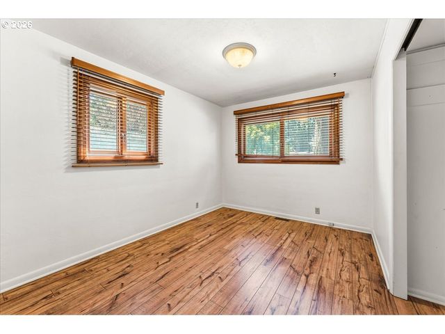 12339 Ne MULTNOMAH St, Portland, OR 97230
