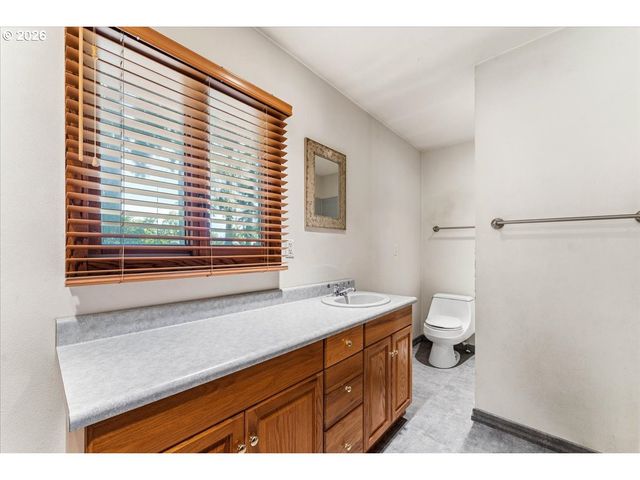 12339 Ne MULTNOMAH St, Portland, OR 97230