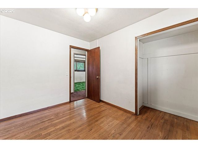 12339 Ne MULTNOMAH St, Portland, OR 97230
