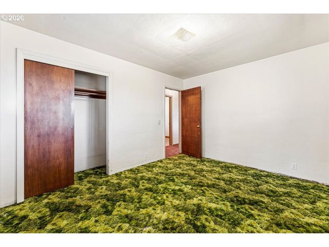 12339 Ne MULTNOMAH St, Portland, OR 97230