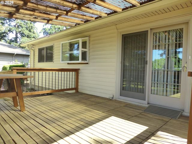 12339 Ne MULTNOMAH St, Portland, OR 97230
