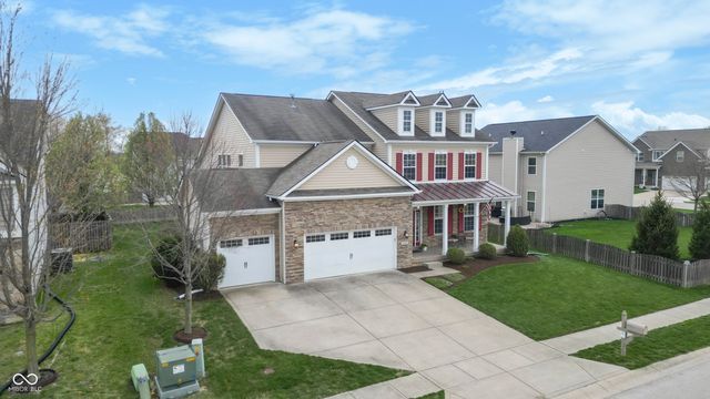 6093 Mountain Hawk Drive, Zionsville, IN 46077