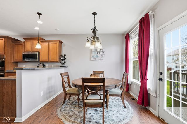 6093 Mountain Hawk Drive, Zionsville, IN 46077